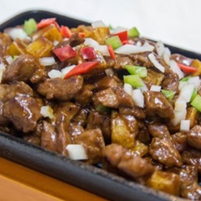 鐵板黑椒薯仔牛柳粒 - 尖沙咀分店